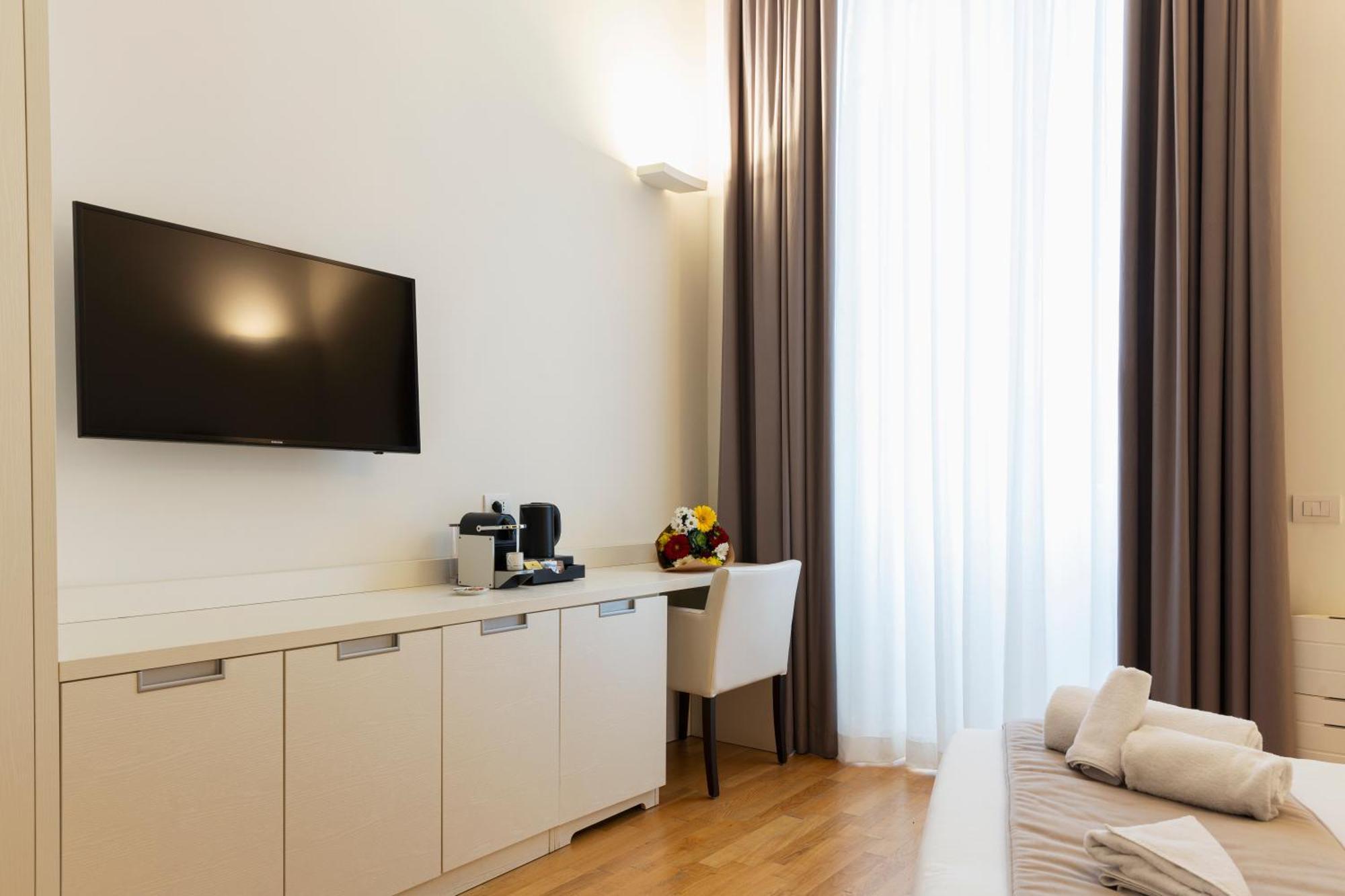 History Suite Essence Rome Exterior photo