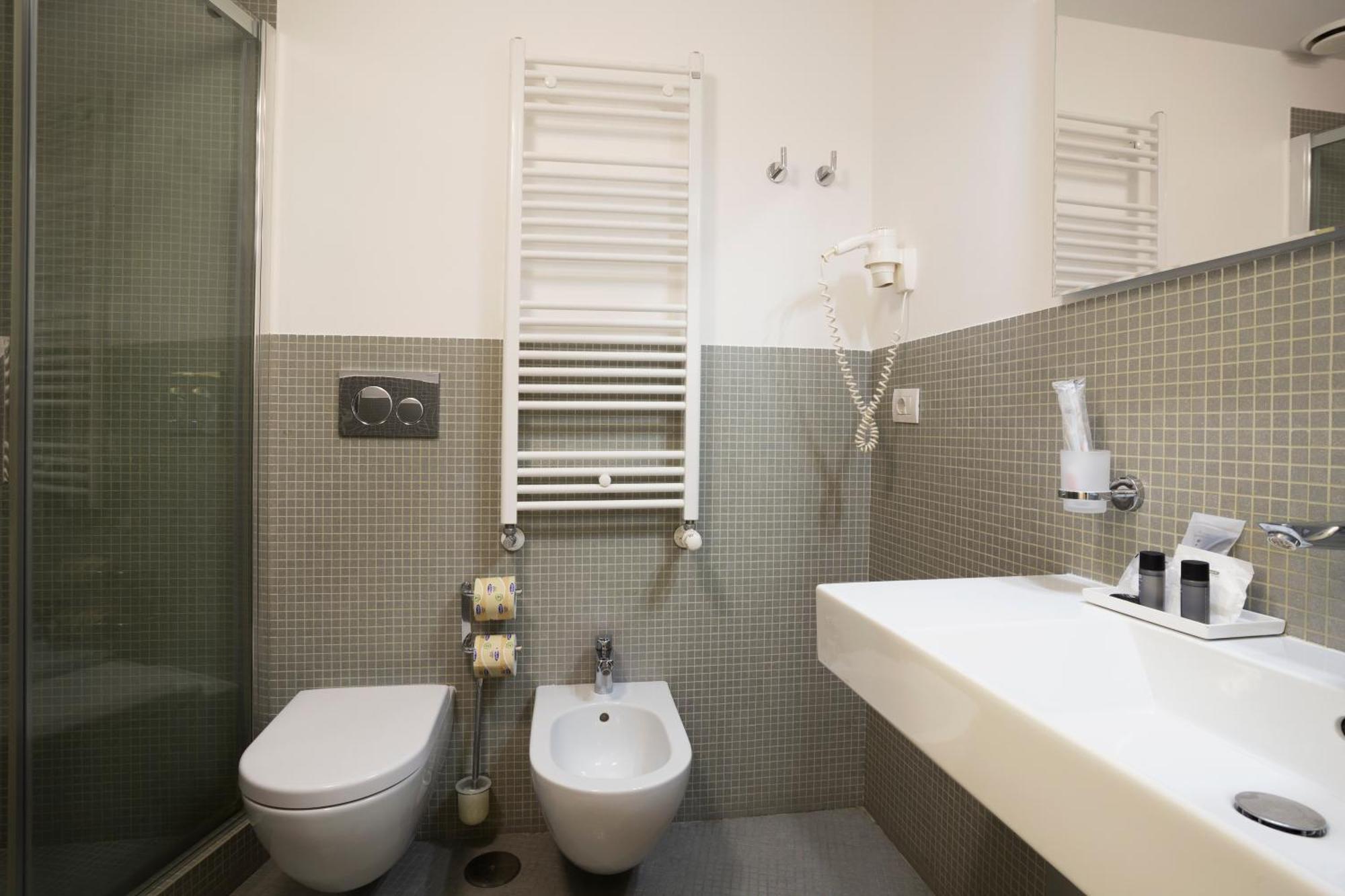 History Suite Essence Rome Exterior photo